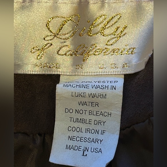 Women's Brown Quilted Vest - Picture 2 of 3